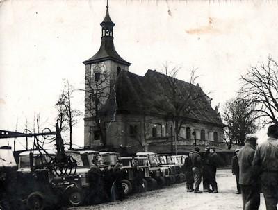 Dvůr