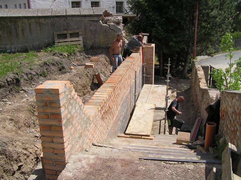 zeď