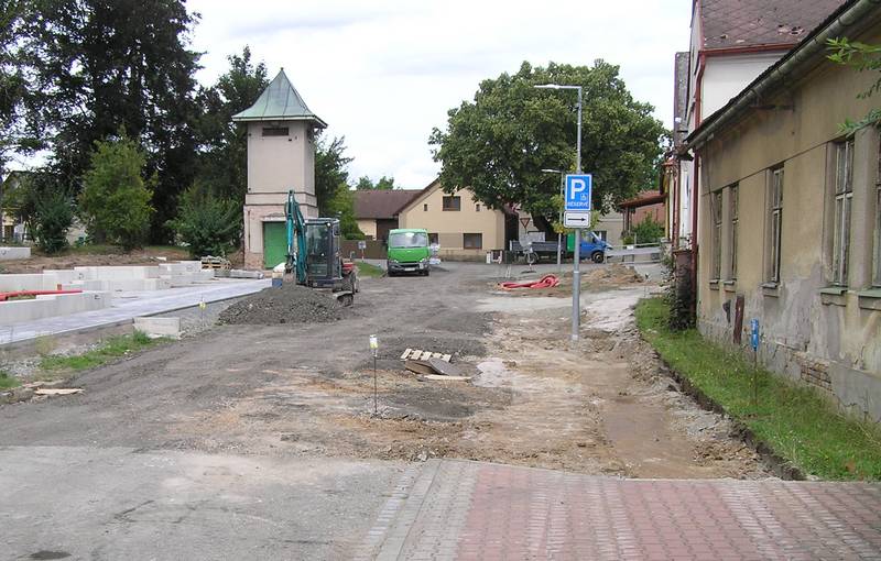 náves