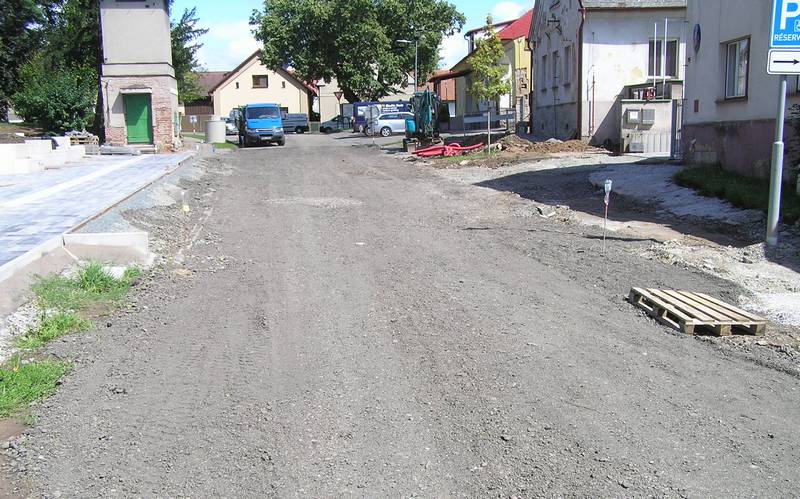 náves