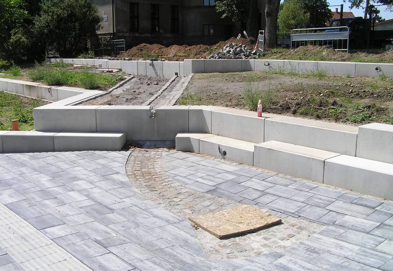 náves