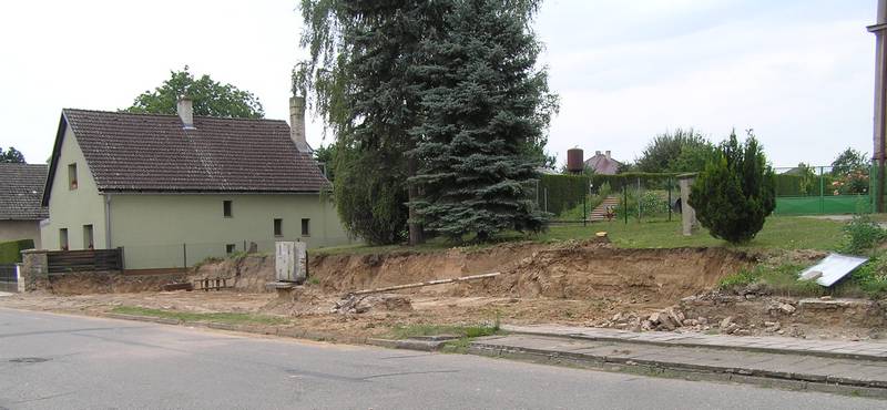 náves
