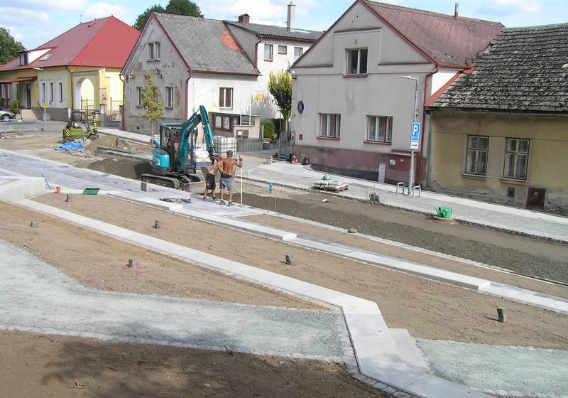 náves