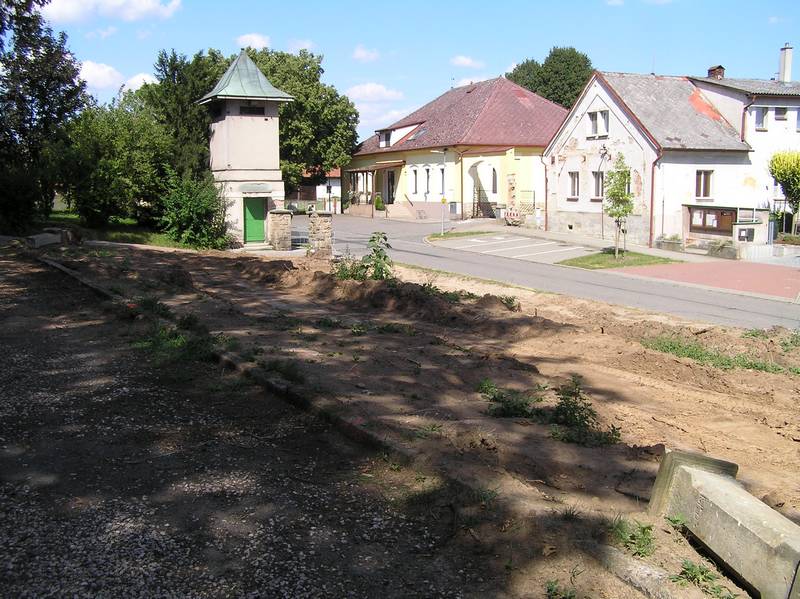 náves