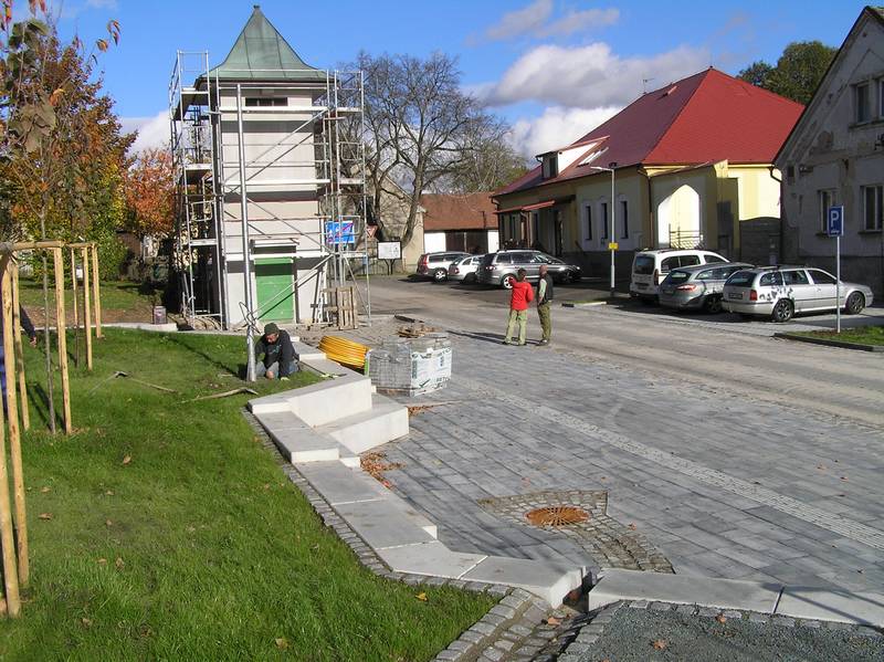 náves