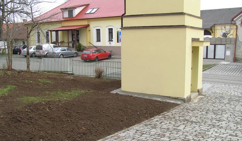 náves