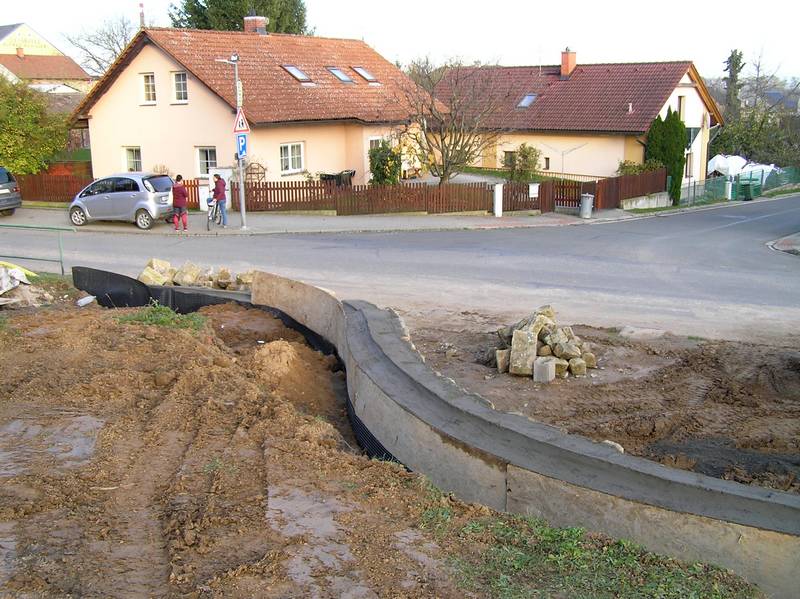 náves