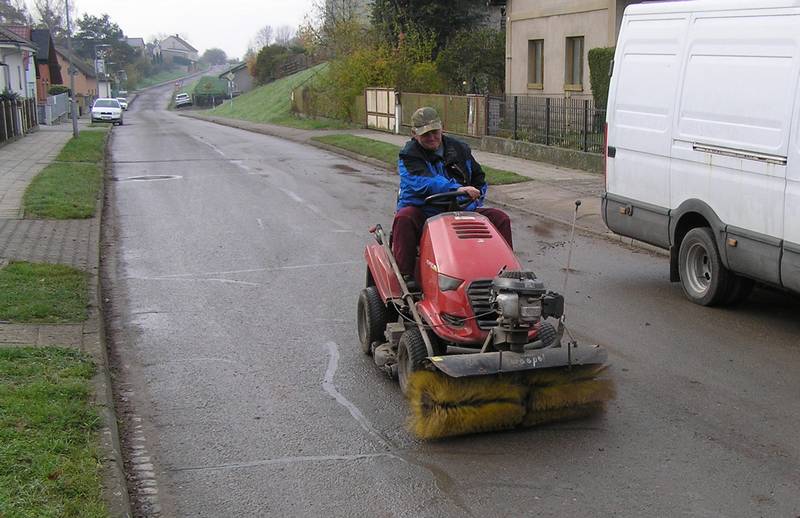 náves