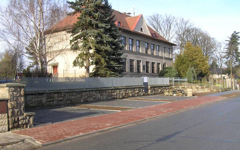 náves