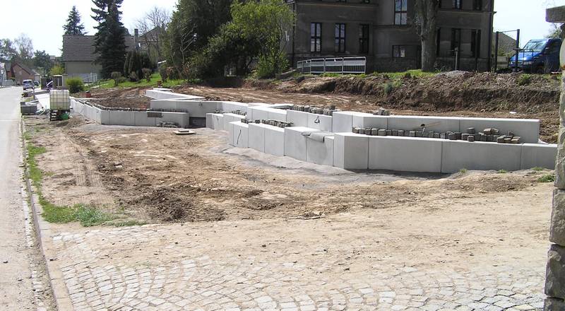 náves