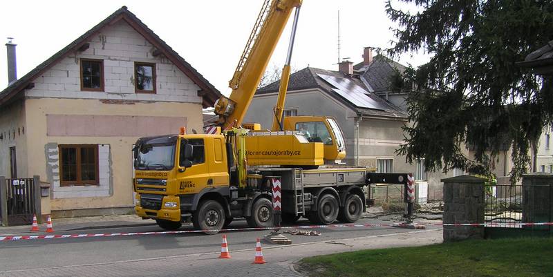 kácení