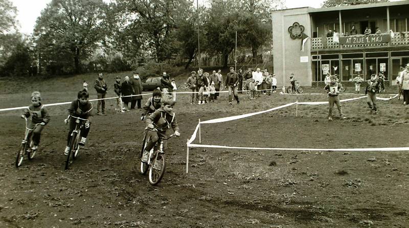 1989