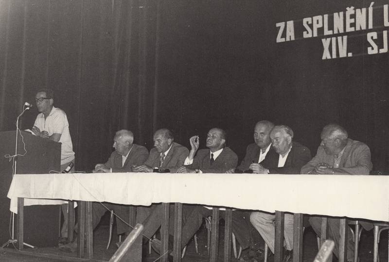 schůze 1976