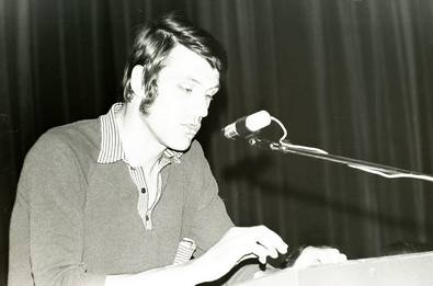 1976