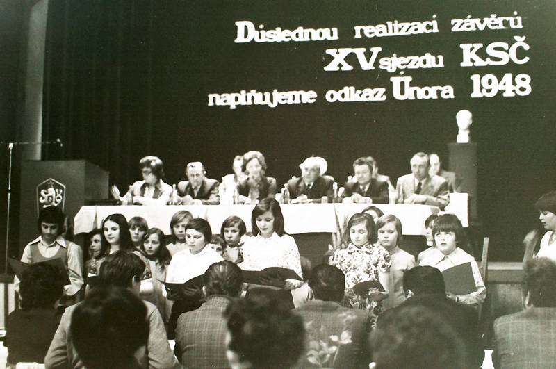 1977