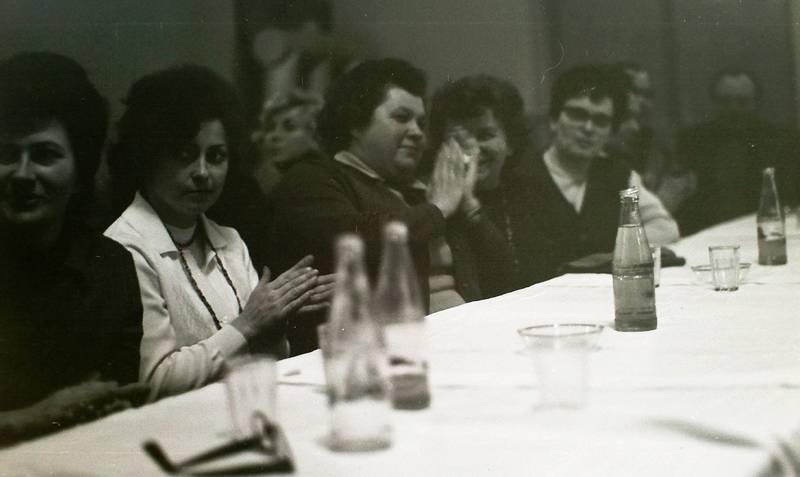 1977