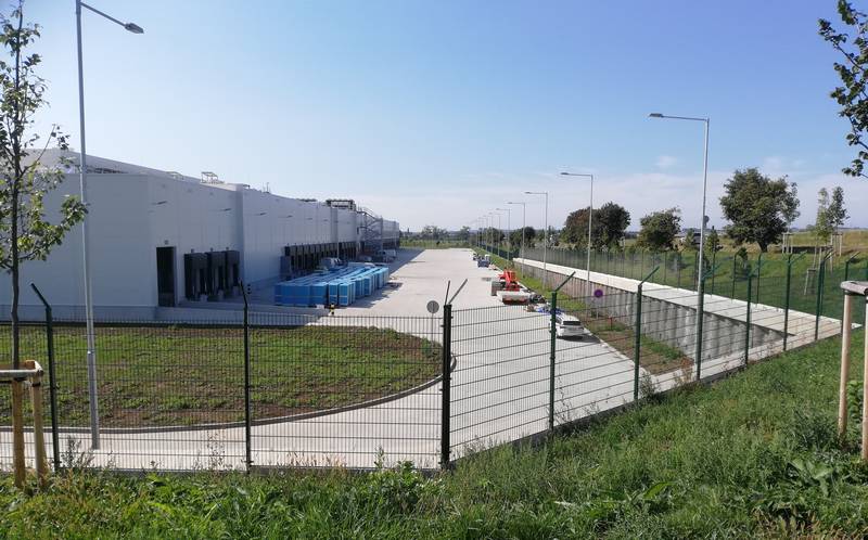 Zderaz