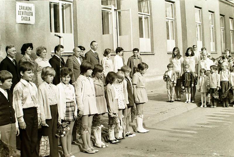 škola