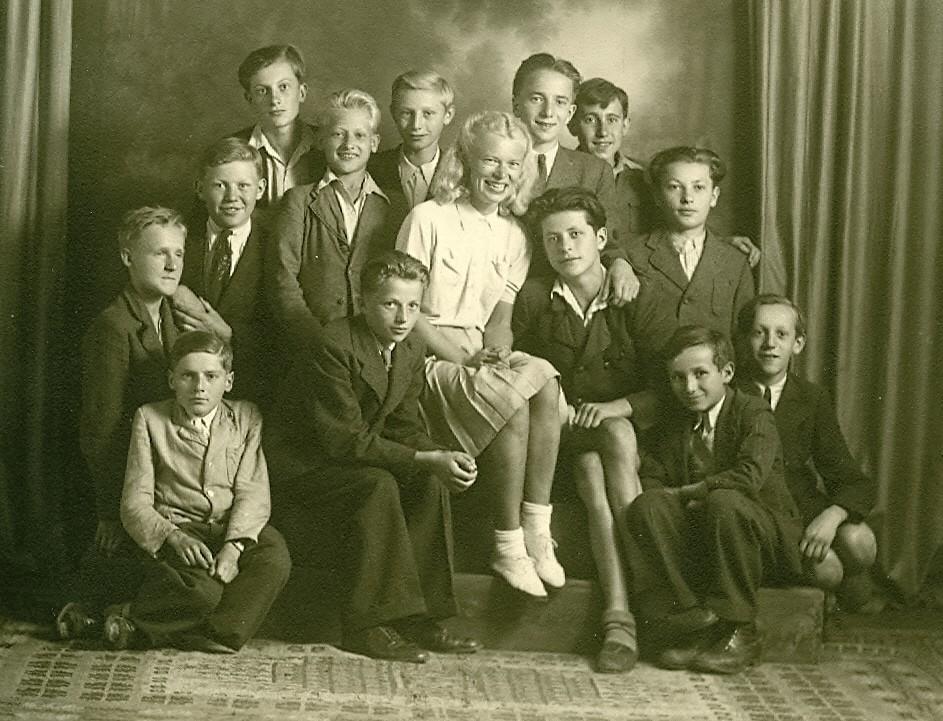 škola