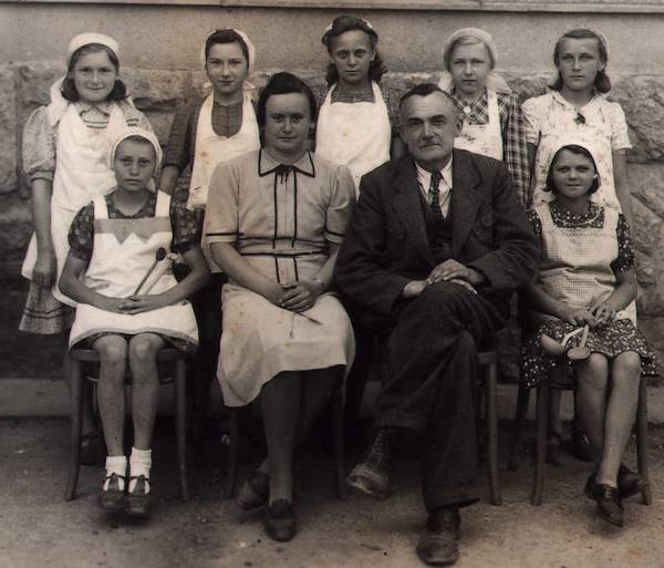 škola