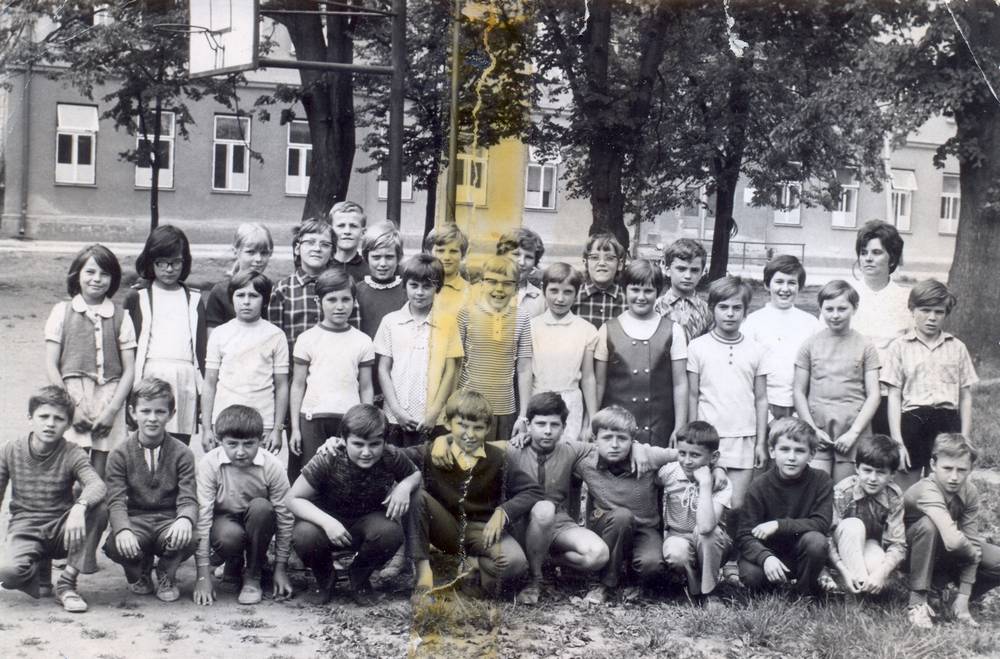 škola