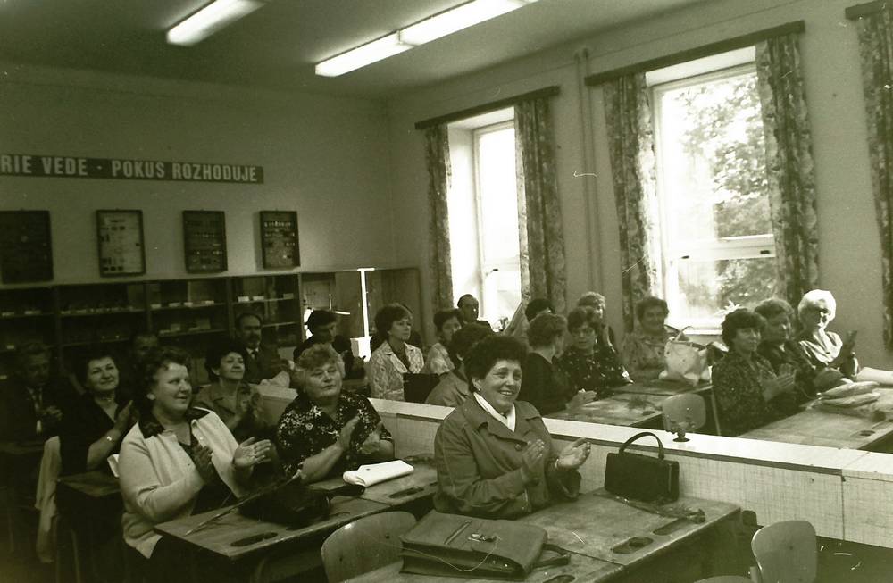 škola