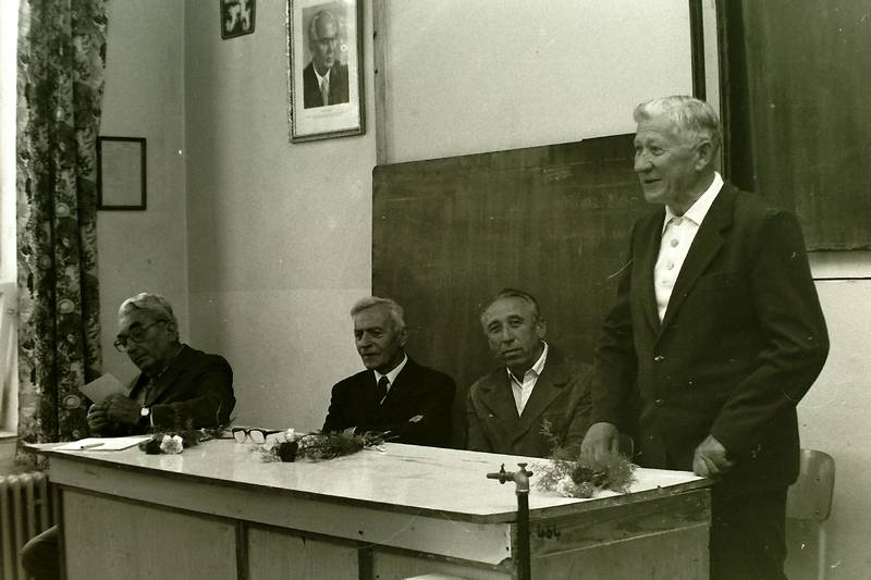 škola