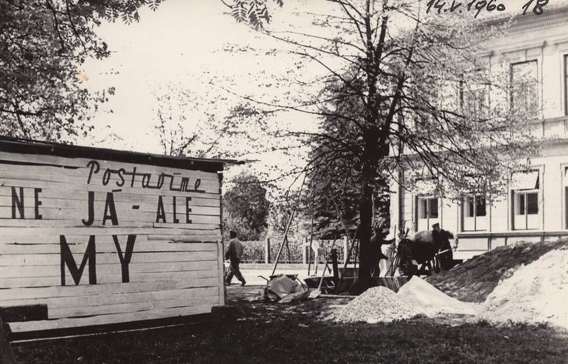 škola