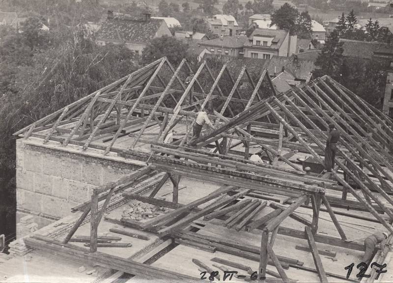škola