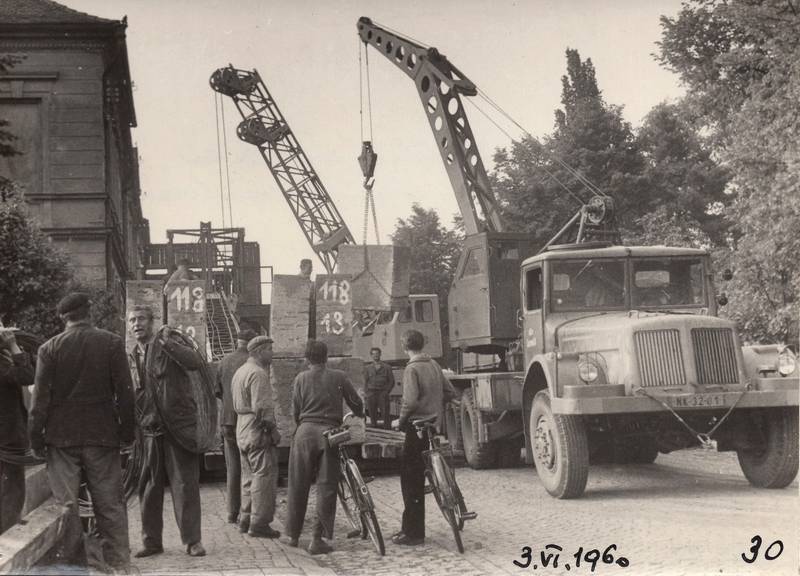 škola