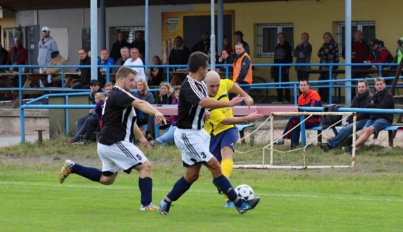 SK Smiřice : Velké Poříčí 2 : 3