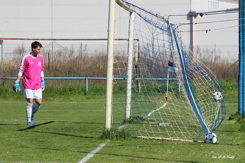 SK Smiřice : SK Týniště n. O. 7 : 1