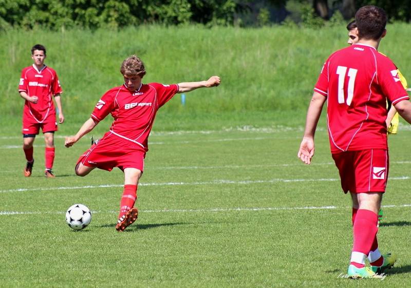 SK Smiřice - SK Třebechovice p. O. 2 : 0