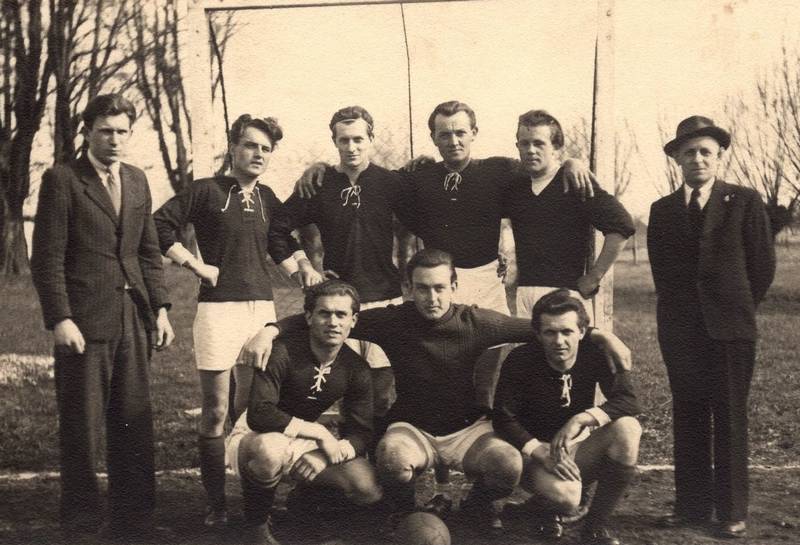 házená