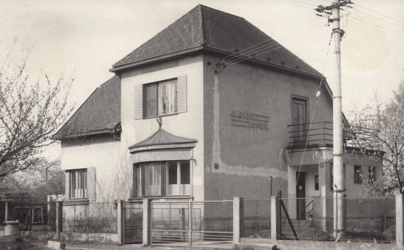 Nvltova