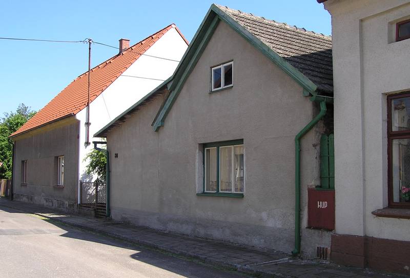 Spojovací ulice 36