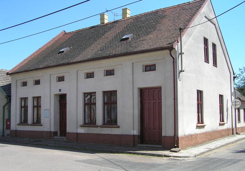 Spojovací ulice 37