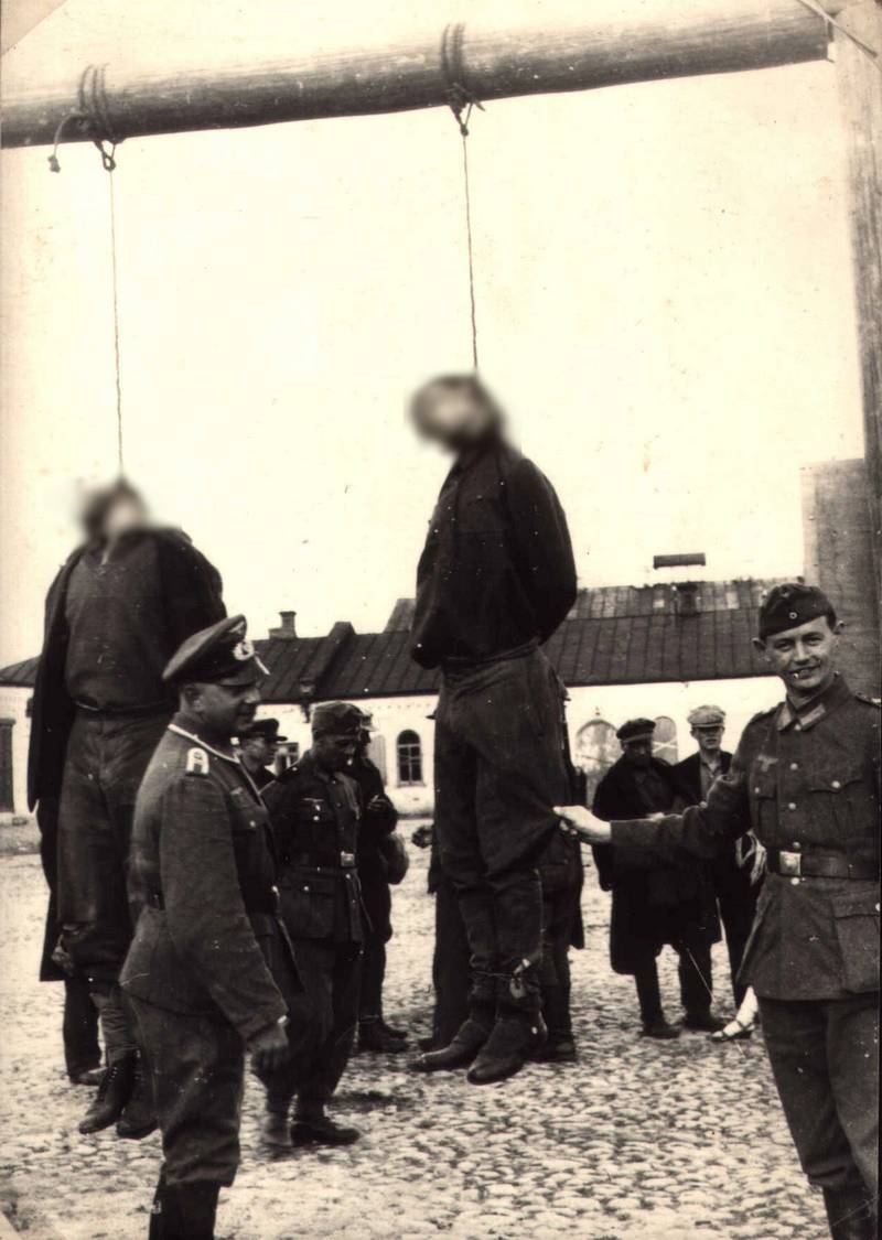 němci