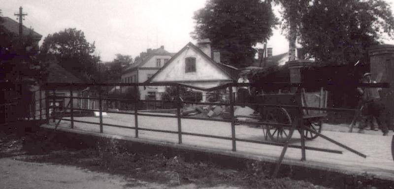 Mezimostí