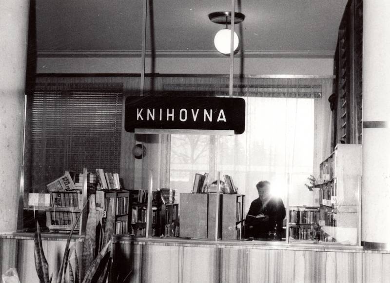 knihovna